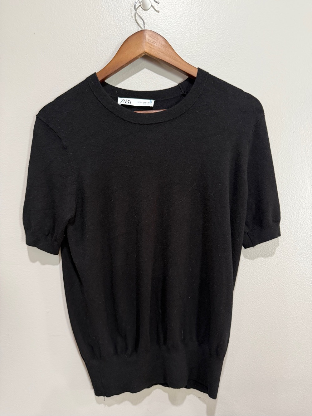 Zara Black Short Sleeve Crewneck Knit Top